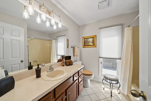 45 Markham Ter, Crossville, TN 38558