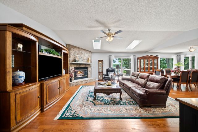 45 Markham Ter, Crossville, TN 38558