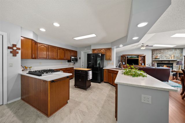 45 Markham Ter, Crossville, TN 38558