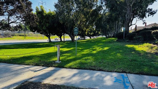 6479 Bradley Place, Los Angeles, CA 90056