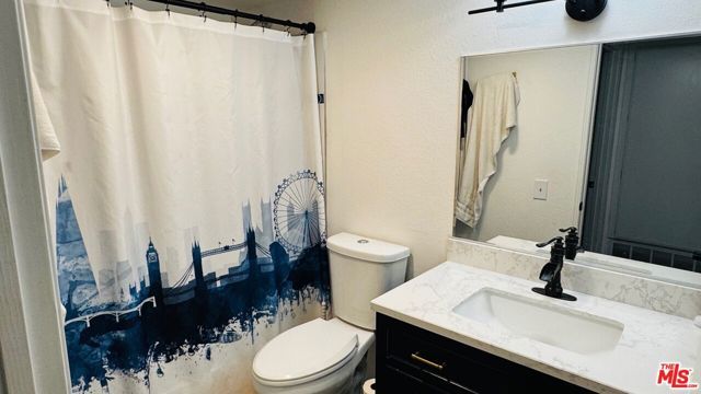 6479 Bradley Place, Los Angeles, CA 90056