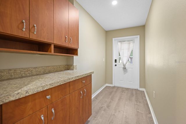 2106 PLEASANT VIEW AVENUE, Ruskin, FL 33570