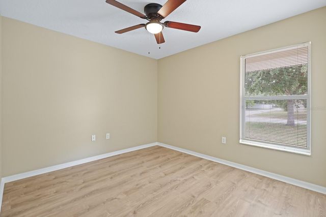 2106 PLEASANT VIEW AVENUE, Ruskin, FL 33570