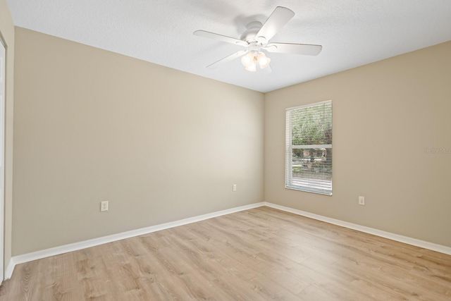 2106 PLEASANT VIEW AVENUE, Ruskin, FL 33570