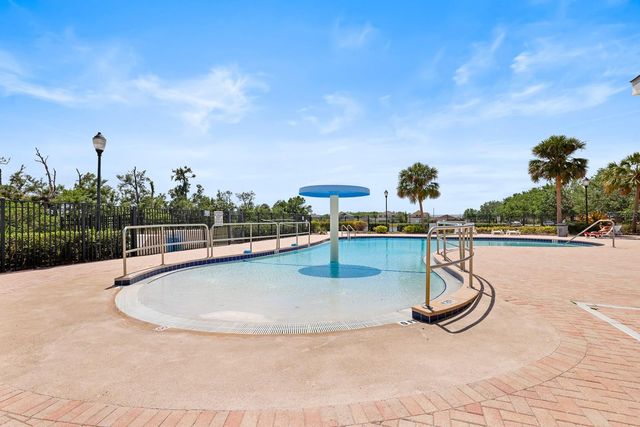 2106 PLEASANT VIEW AVENUE, Ruskin, FL 33570