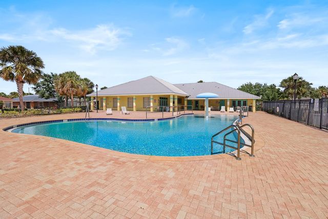 2106 PLEASANT VIEW AVENUE, Ruskin, FL 33570