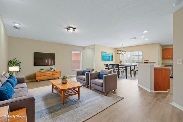 2106 PLEASANT VIEW AVENUE, Ruskin, FL 33570