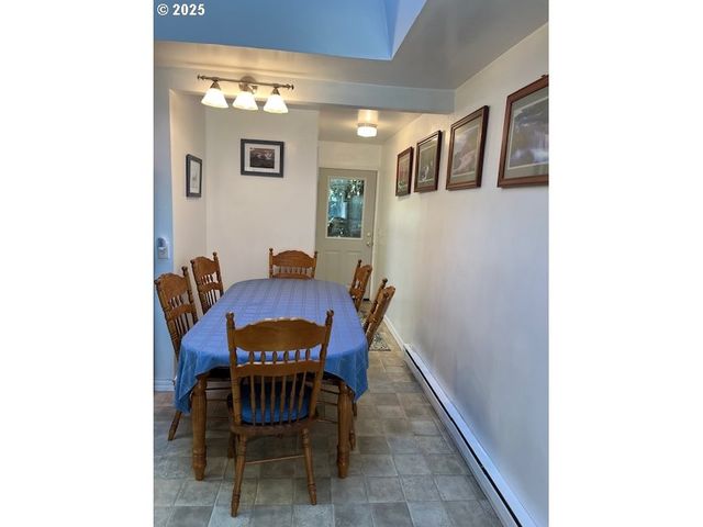 78544 RAT CREEK Rd, Cottage Grove, OR 97424