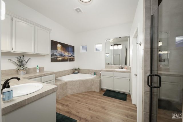 15553 Joseph Phelps Avenue, Bakersfield, CA 93314