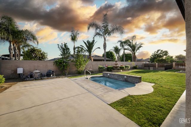 15553 Joseph Phelps Avenue, Bakersfield, CA 93314