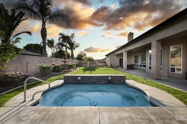 15553 Joseph Phelps Avenue, Bakersfield, CA 93314