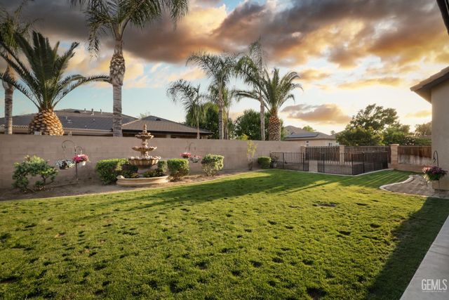 15553 Joseph Phelps Avenue, Bakersfield, CA 93314