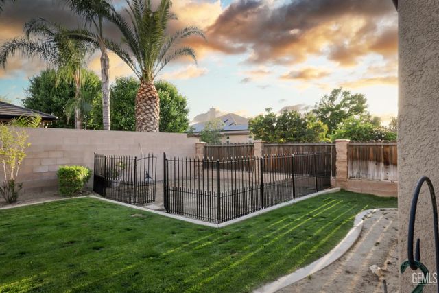 15553 Joseph Phelps Avenue, Bakersfield, CA 93314