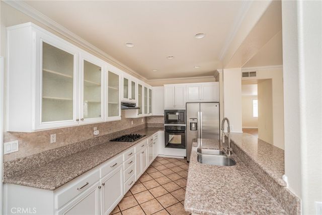 24320 Calle Estancia, Murrieta, CA 92562
