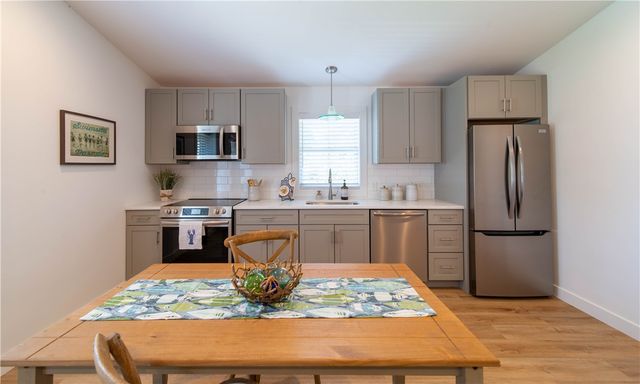 32 Exchange Street 100, East Greenwich, RI 02818