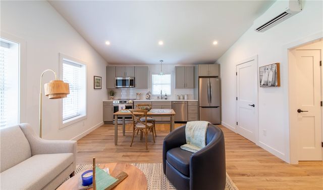 32 Exchange Street 100, East Greenwich, RI 02818