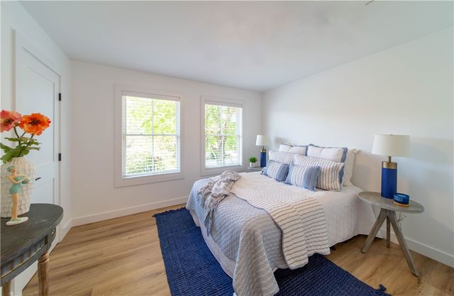 32 Exchange Street 100, East Greenwich, RI 02818