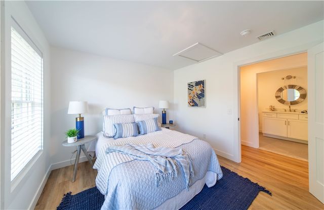 32 Exchange Street 100, East Greenwich, RI 02818