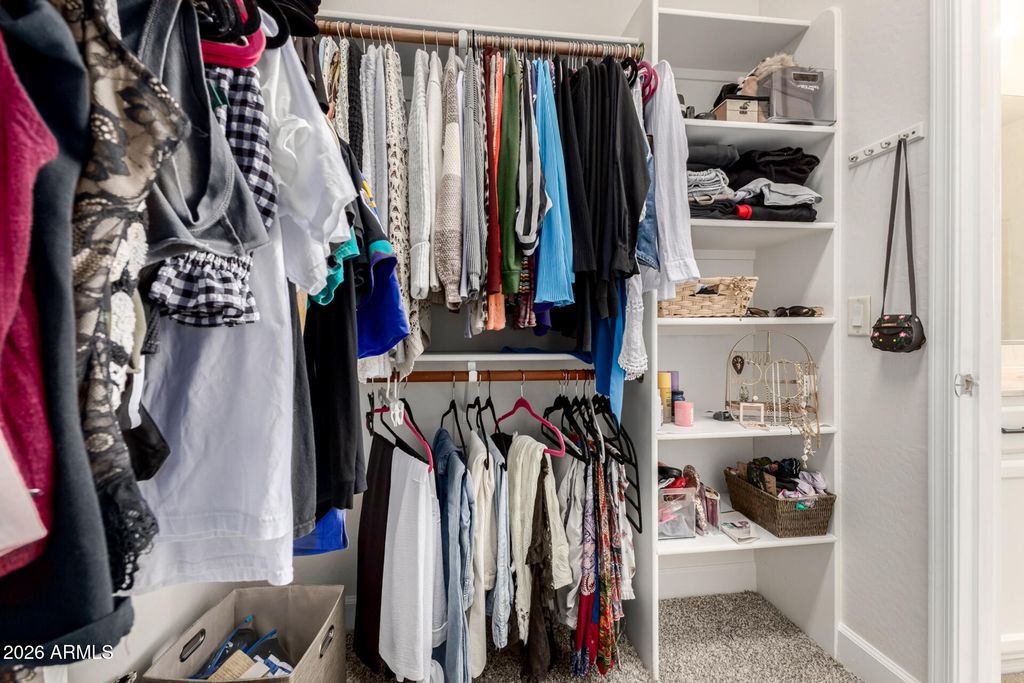 Image 15 of property listing at 10768 W WOODLAND Avenue, Avondale, AZ 85323