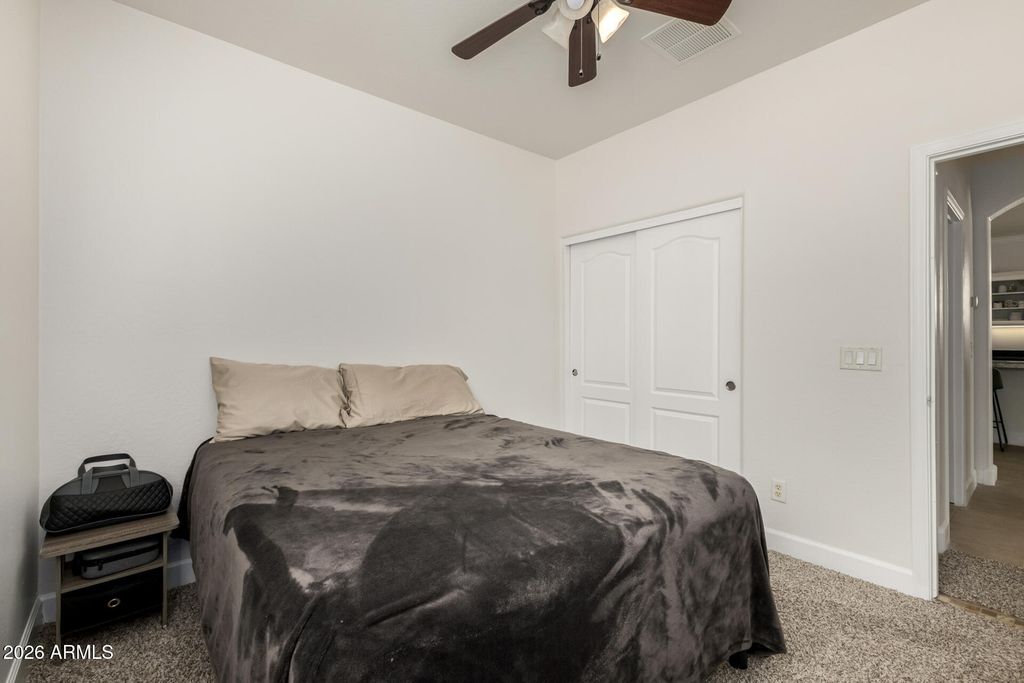 Image 16 of property listing at 10768 W WOODLAND Avenue, Avondale, AZ 85323