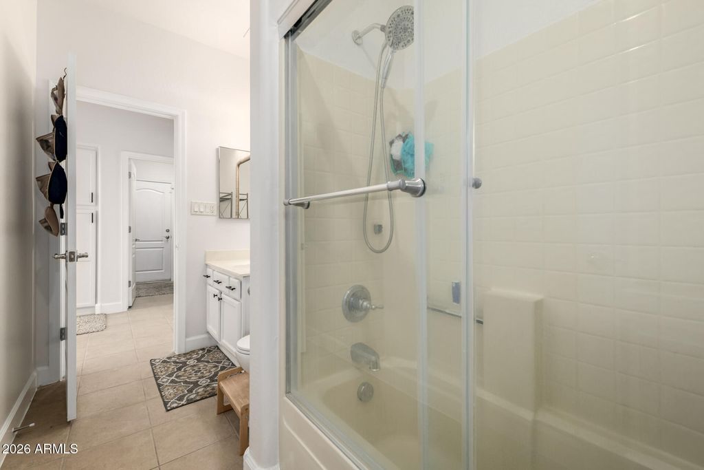 Image 18 of property listing at 10768 W WOODLAND Avenue, Avondale, AZ 85323