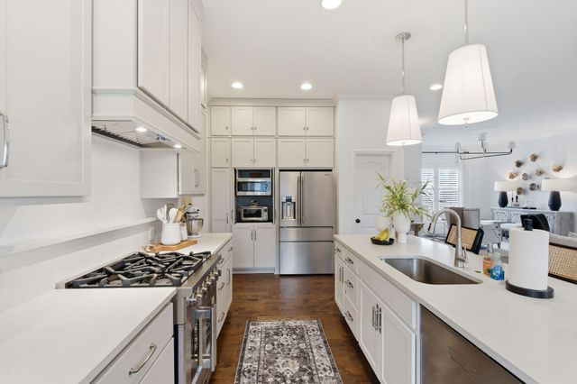 2360 N Citation Avenue, Springfield, MO 65802