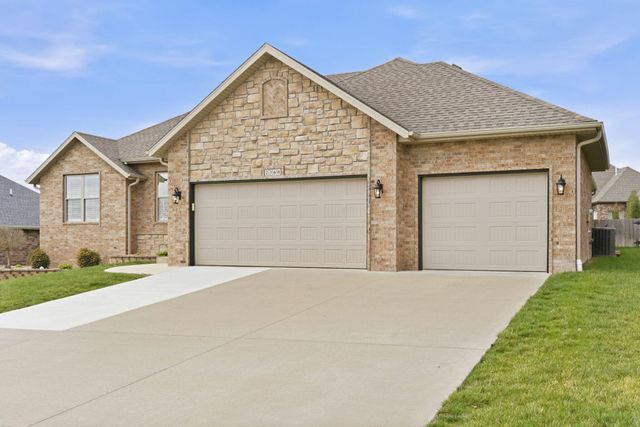 2360 N Citation Avenue, Springfield, MO 65802