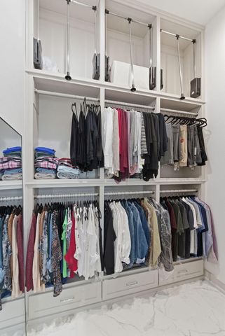 2360 N Citation Avenue, Springfield, MO 65802