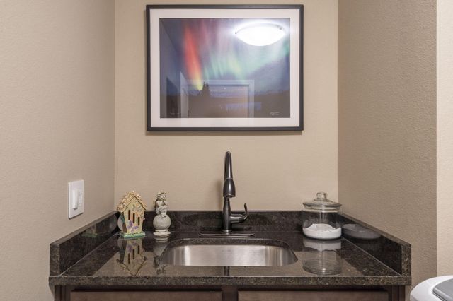 2360 N Citation Avenue, Springfield, MO 65802