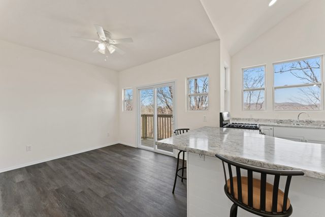 126 Foxall St, Hartsville, TN 37074