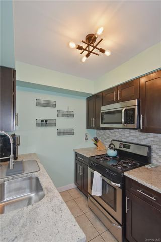 737 Tuckahoe Road 23, Yonkers, NY 10710