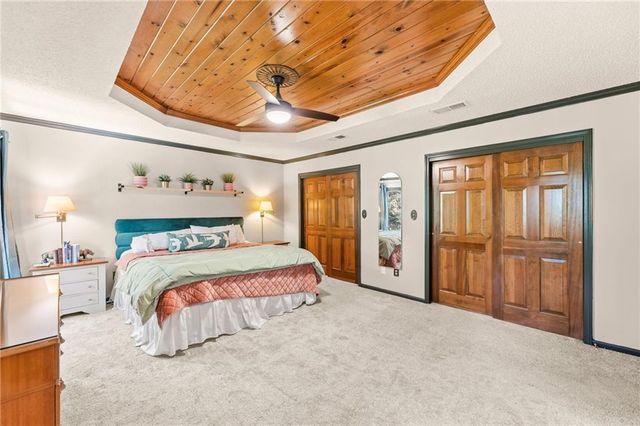8426 Woodson Place, Raytown, MO 64138
