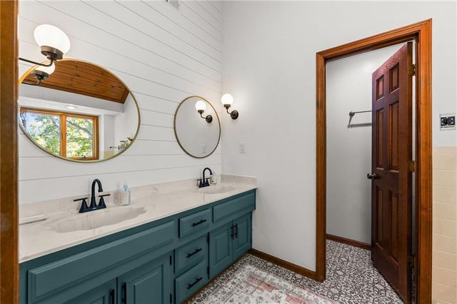 8426 Woodson Place, Raytown, MO 64138
