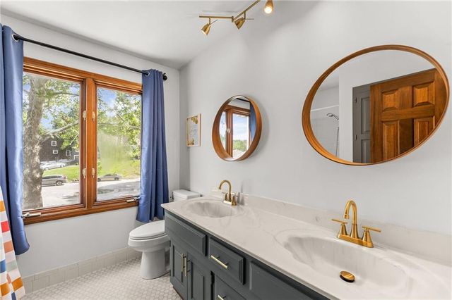 8426 Woodson Place, Raytown, MO 64138