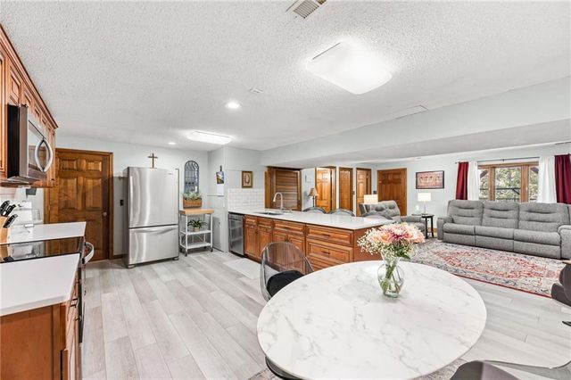 8426 Woodson Place, Raytown, MO 64138