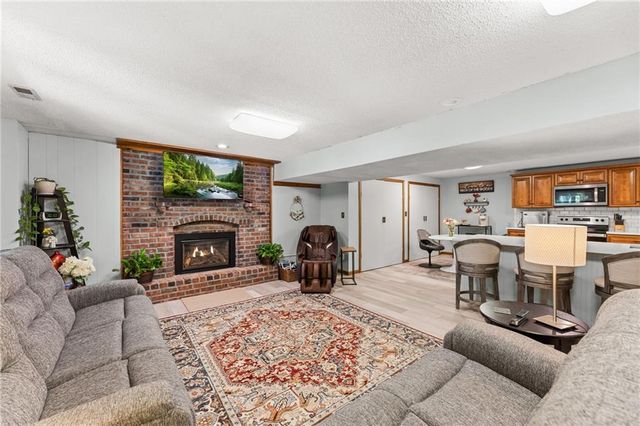 8426 Woodson Place, Raytown, MO 64138