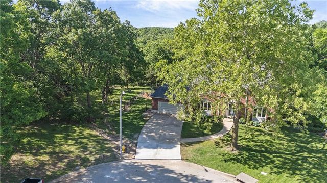 8426 Woodson Place, Raytown, MO 64138