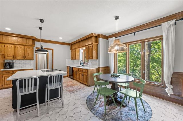 8426 Woodson Place, Raytown, MO 64138