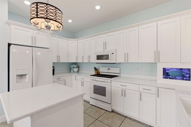 13334 COUNTRY CLUB DRIVE, Tavares, FL 32778