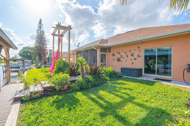 13334 COUNTRY CLUB DRIVE, Tavares, FL 32778