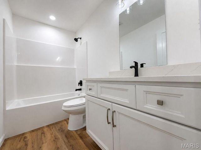 282 Constitution Avenue, De Soto, MO 63020