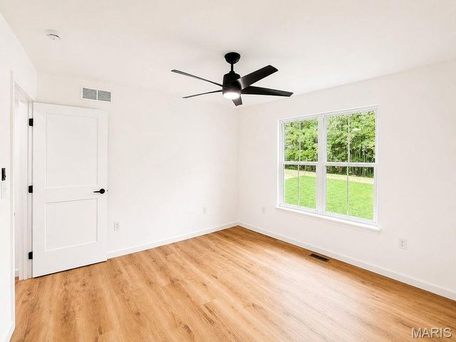 282 Constitution Avenue, De Soto, MO 63020