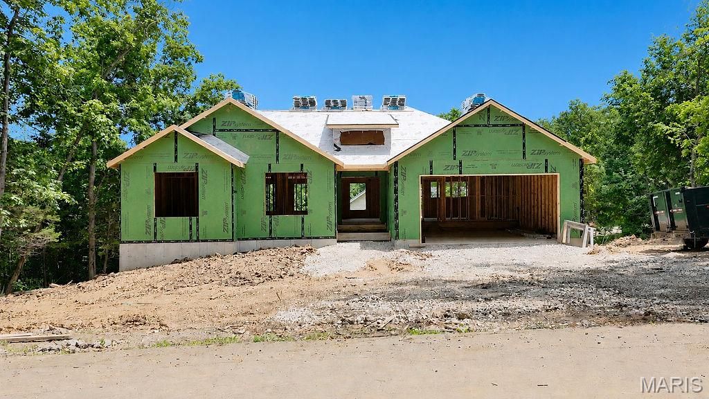 282 Constitution Avenue, De Soto, MO 63020
