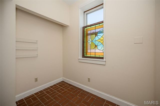 6179 Kingsbury Avenue, St Louis, MO 63112