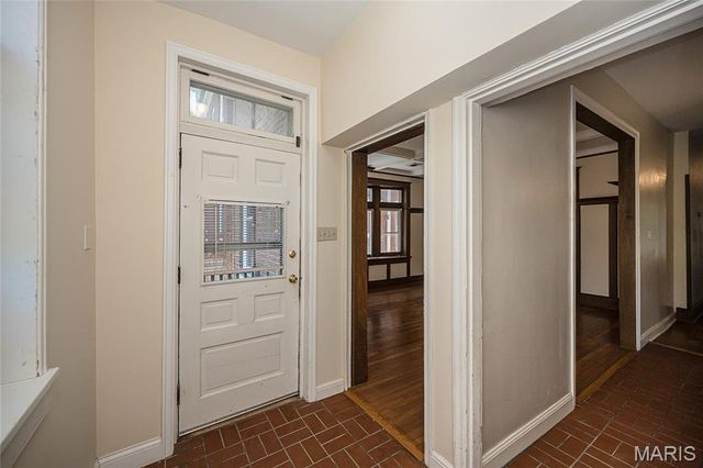 6179 Kingsbury Avenue, St Louis, MO 63112