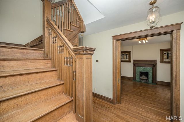 6179 Kingsbury Avenue, St Louis, MO 63112