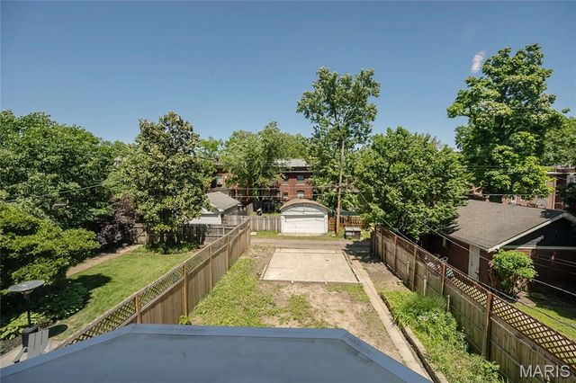 6179 Kingsbury Avenue, St Louis, MO 63112