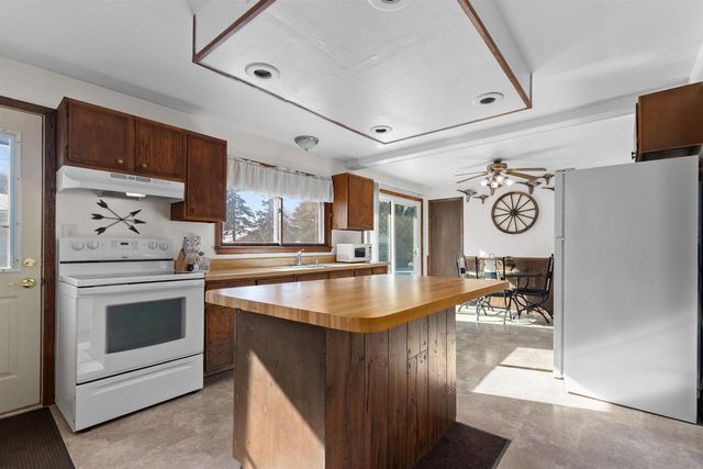 1201 W HAWES AVENUE, Appleton, WI 54914