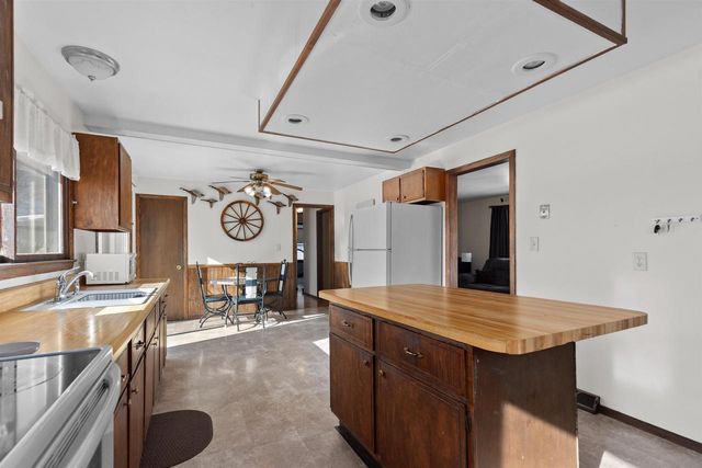 1201 W HAWES AVENUE, Appleton, WI 54914