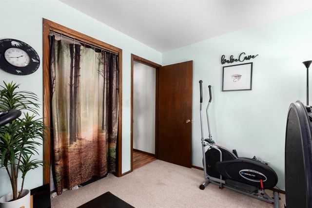 1201 W HAWES AVENUE, Appleton, WI 54914